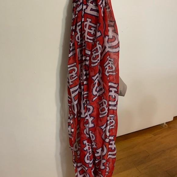 St Louis Cardinals Infinity Scarf - Picture 3 of 4